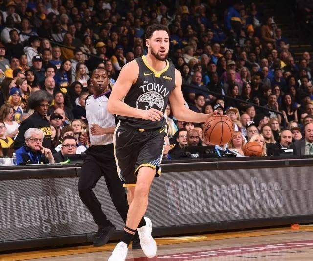 贝博体育包含皇家马德里迎全明星赛关键赛，赛前手感冰凉，引发热议，训练强度明显提升的词条